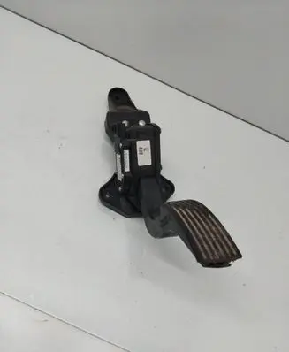 Hyundai Santa Fe Accelerator throttle pedal CJX0404A2B100 Z602
