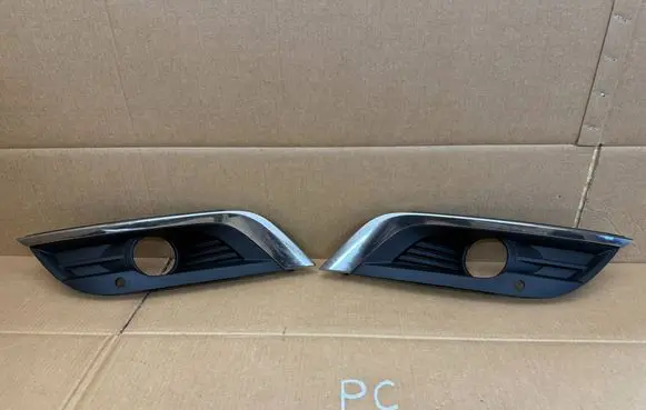 Renault Talisman Front fog light trim/grill 261A25854R 261A21885R