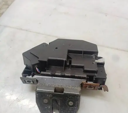 Volvo V70 Tailgate/trunk/boot lock/catch/latch 9203956 51199