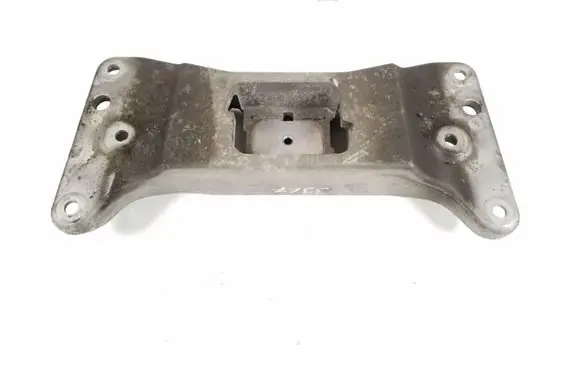 BMW 7 F01 F02 F03 F04 Gearbox mounting bracket 6777613