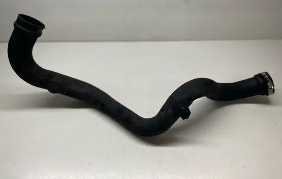 Audi A4 S4 B8 8K Intercooler hose/pipe 8K0145673