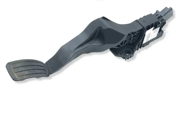 Citroen C4 III e-C4 Accelerator throttle pedal 9827705480 0131151 86ES54