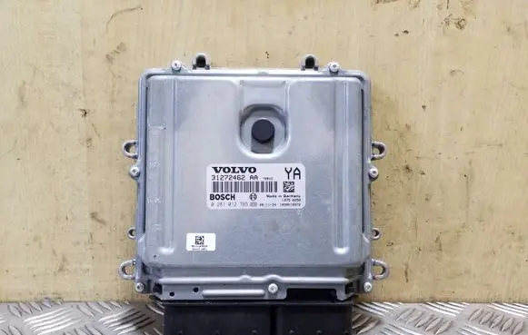 Volvo XC60 Engine control unit/module 31272462AA 0281012765