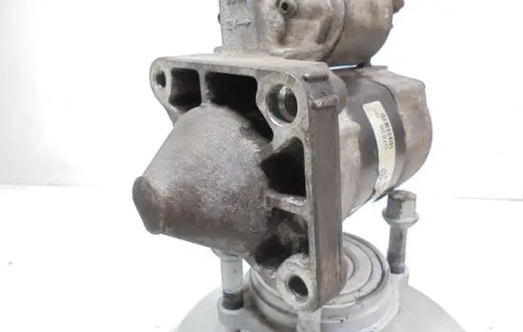 Renault Kangoo I Starter motor 8200082782