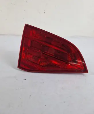 Tailgate rear/tail lights