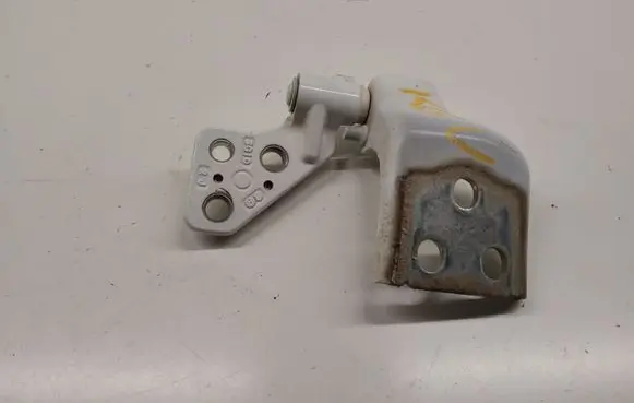 Citroen Berlingo Loading door upper hinge 