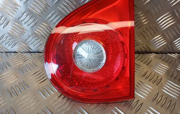 Volkswagen Golf V Tailgate rear/tail lights 89398301 89031783