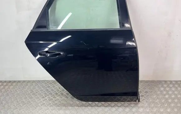 Seat Leon (5F) Rear door 