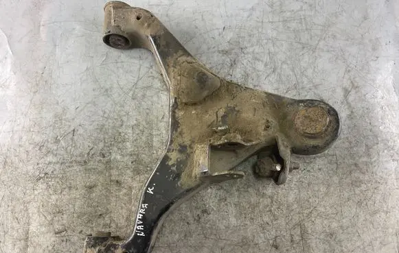 Nissan Navara D40 Front lower control arm/wishbone