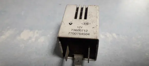 Renault Laguna I Other relay 7700754504 73600712