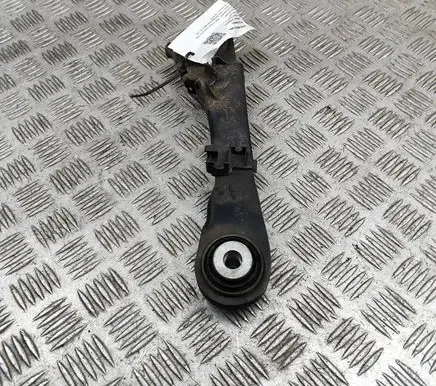 BMW 8 G14 Rear upper control arm/wishbone 6867538