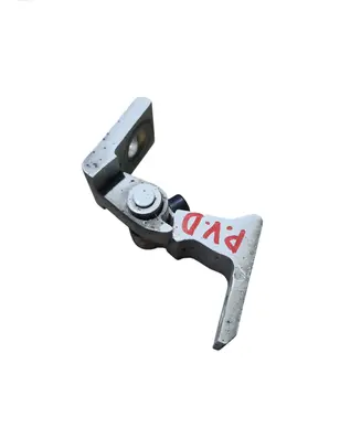 Skoda Octavia Mk3 (5E) Front door upper hinge 7N0831402A