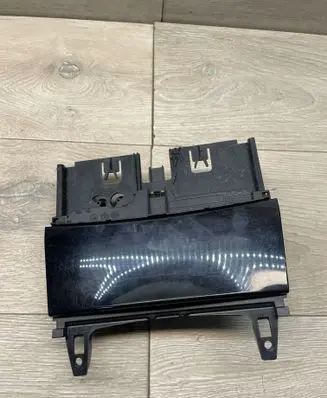 Mercedes-Benz C W204 Ashtray (front) W204ZB A2046801350 2710111913