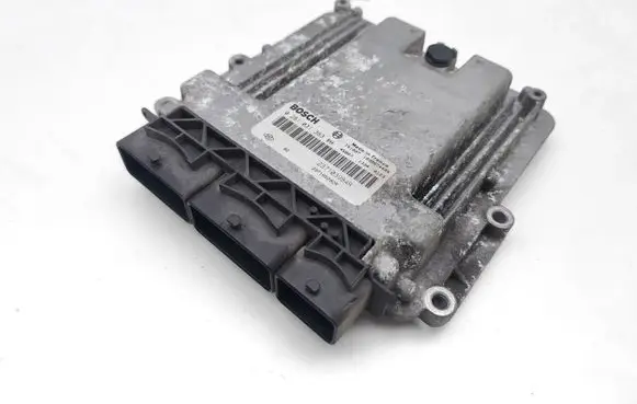 Renault Trafic III (X82) Engine control unit/module 237103984R 0281031363 237105202R