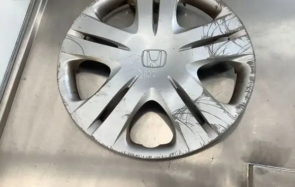 Honda Jazz R15 wheel hub/cap/trim 44733TF00