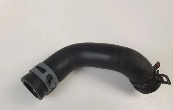 Mercedes-Benz E W212 Engine coolant pipe/hose