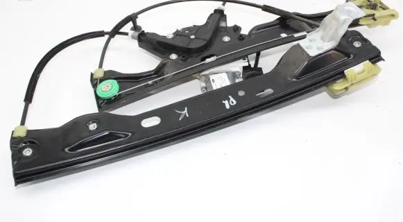 Ford Focus Front door electric window regulator CM51A23201AF