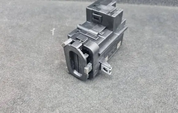 Audi A8 S8 D4 4H Ignition lock 8K0909131D