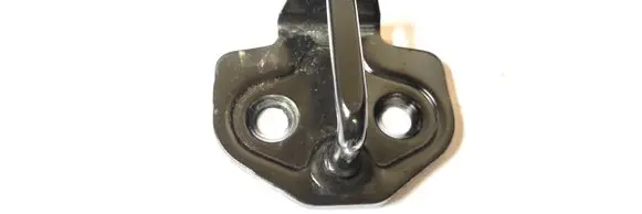 Land Rover Discovery 3 - LR3 Rear door lock loop/hook striker 