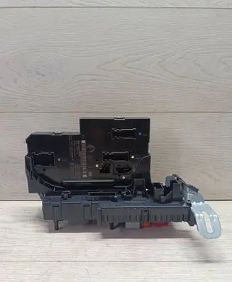 Mercedes-Benz E W212 SAM control unit 2129009622 5DK01102315 2129015006