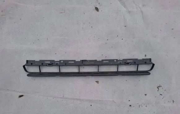 Audi A4 S4 B9 8W Front bumper lower grill 8WD807683