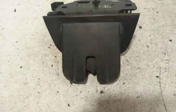 Audi A4 S4 B7 8E 8H Tailgate/trunk/boot lock/catch/latch 8p4827505b