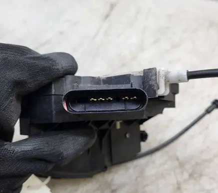 Volvo V60 Rear door lock 31301943 407384141 40734141