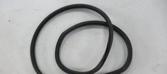 Volkswagen Up Rubber seal rear door 