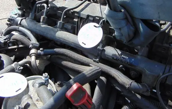 Mercedes-Benz E W211 Fuel main line pipe A6110700395 0445214038 A6110780449