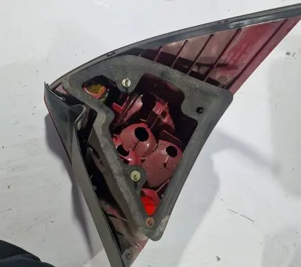 Ford Mondeo Mk III Rear/tail lights 1S7113405A