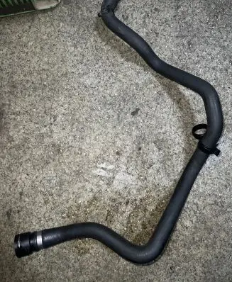 BMW X5 E70 Engine coolant pipe/hose 6945282