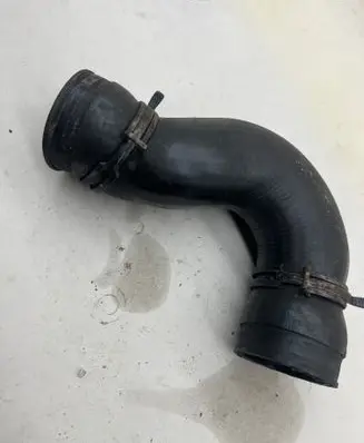 Intercooler hose/pipe