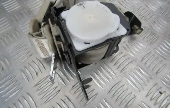 Hyundai Sonata Middle seatbelt (rear) NSB073EK32
