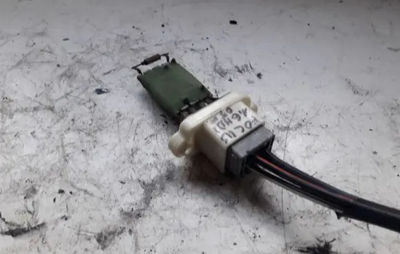 Ford Focus Heater blower fan relay 