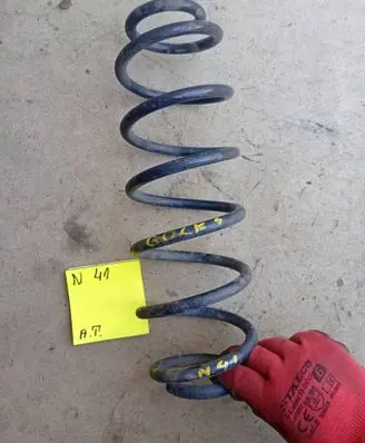 Volkswagen Golf IV Front coil spring