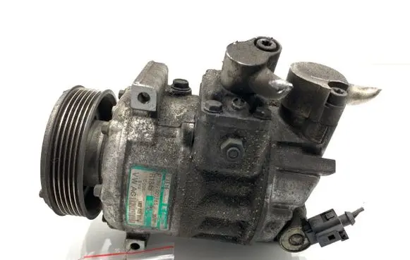 Volkswagen Golf V Air conditioning (A/C) compressor (pump) 1K0820803Q