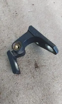 Volkswagen PASSAT B6 Front door upper hinge 3C0831402D FDS1808DE