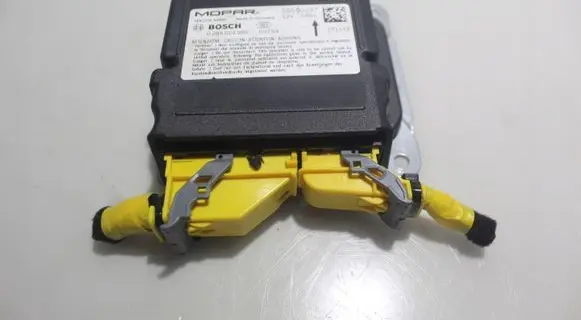 Alfa Romeo Giulia Airbag control unit/module 0285013985