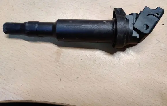 Citroen DS3 High voltage ignition coil V75949378001 0221504470