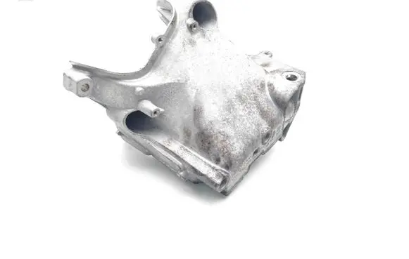 Volkswagen Polo VI Engine mounting bracket 05C199207
