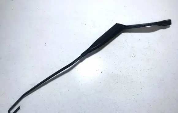 Front wiper blade arm