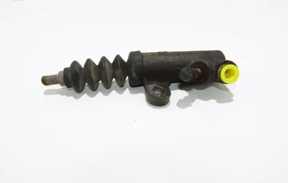 KIA Sorento Clutch master cylinder