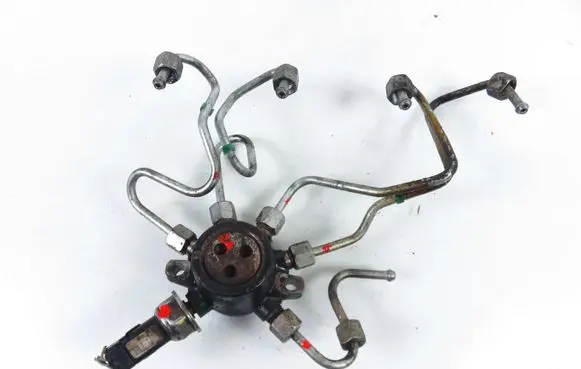 Renault Megane II Fuel distributor 9307Z507A 8200334367