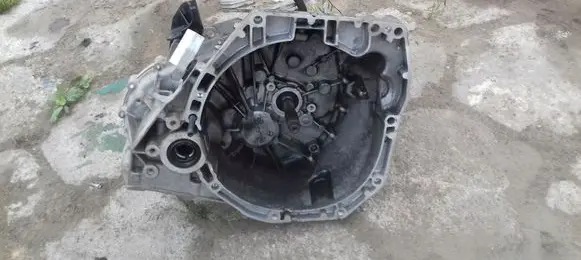 Renault Captur Manual 6 speed gearbox TL4359