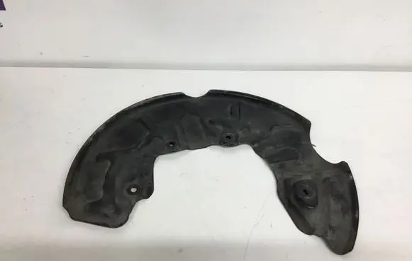 Audi A4 S4 B6 8E 8H Front brake disc dust cover plate 