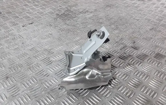BMW X6 M Other engine bay part 13717848356 555423