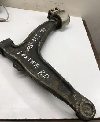 Opel Vectra C Front lower control arm/wishbone