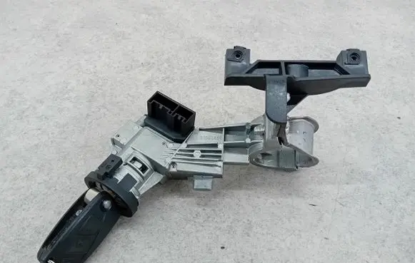 Fiat Grande Punto Ignition lock 51813197