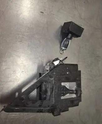 Mercedes-Benz ML W166 Engine ECU kit and lock set A1669052801 A6429000401