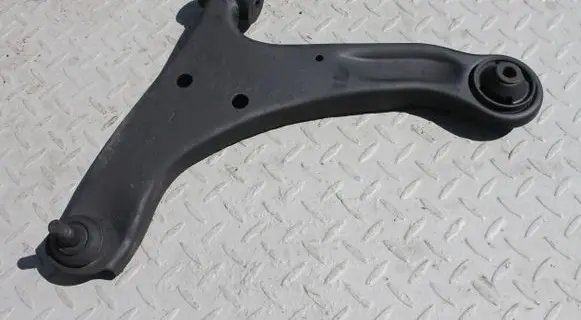 Suzuki Grand Vitara II Front lower control arm/wishbone